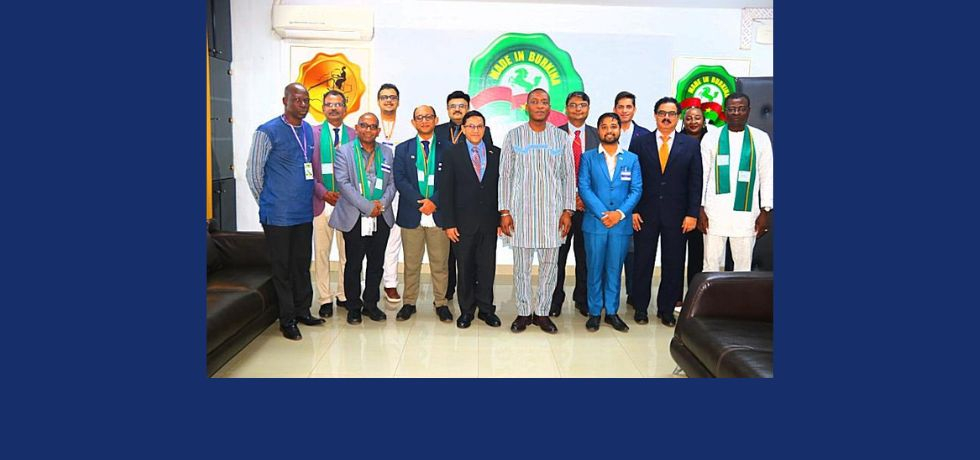 Ambassador Om Prakash Meena and CII Delegation meet Minister of Industry, Commerce and Handicrafts.